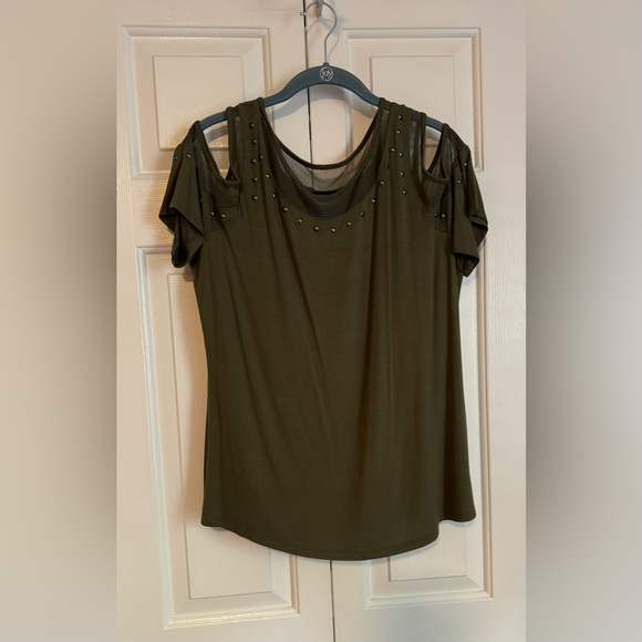 Women’s Cold Shoulder Top by Rock & Republic - Picture 1 of 3